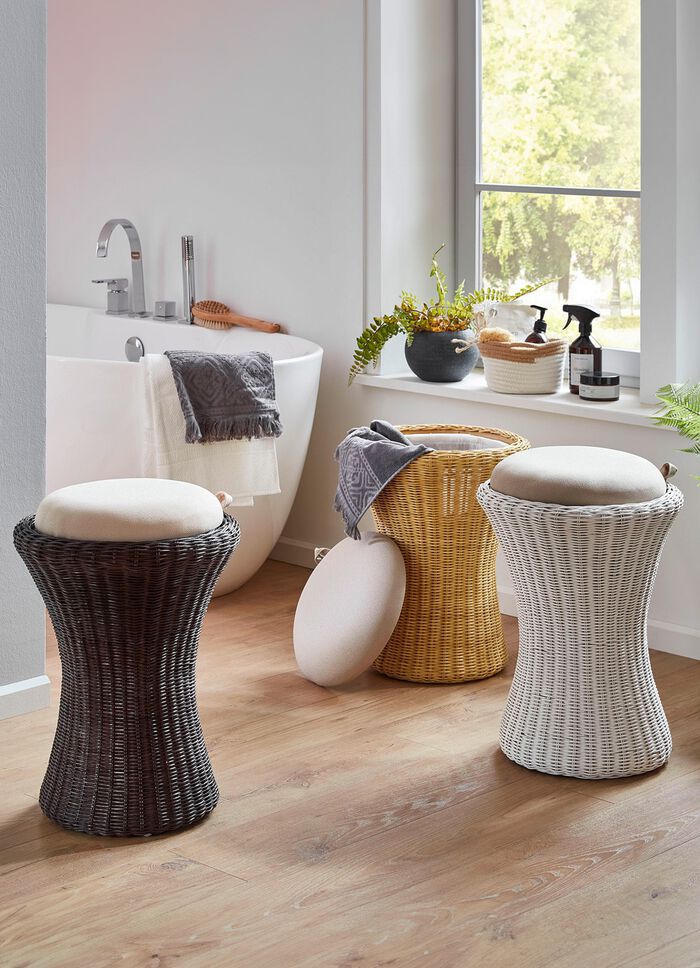 Zitwasmand van rotanvlechtwerk 