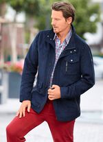 Jasje gemaakt van zacht microvelours 