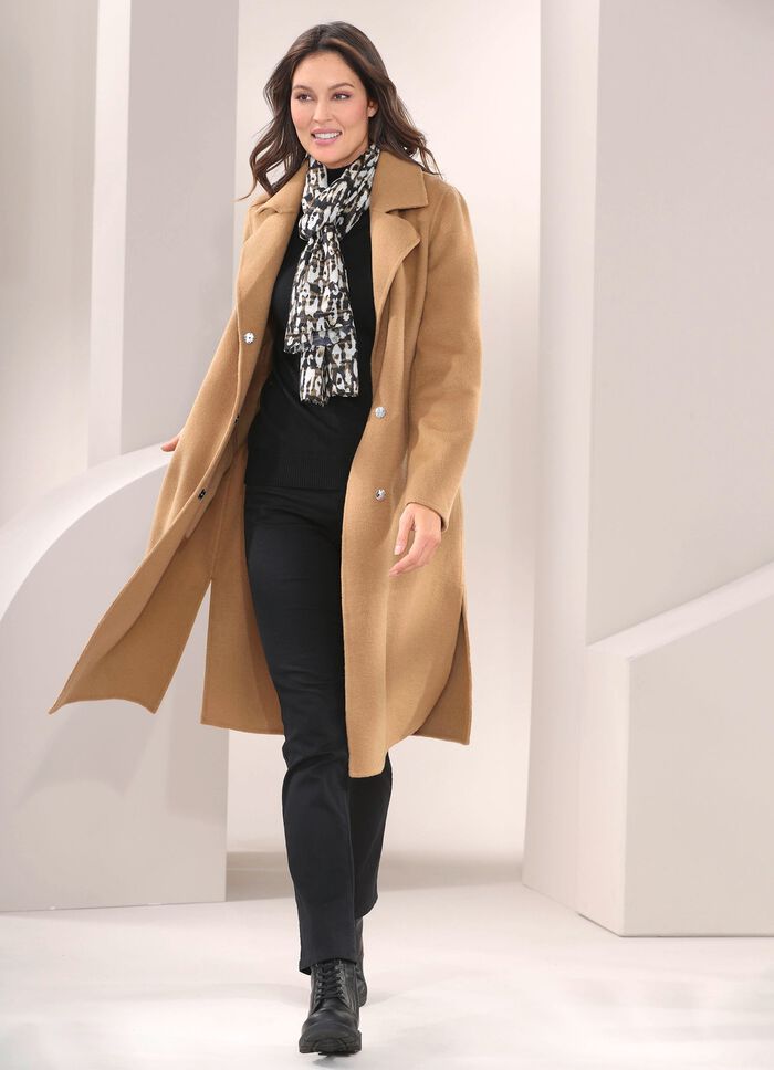 Jas met riem en verborgen drukknopen 