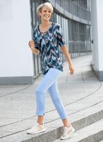 Shirt met ongebruikelijke halslijn 