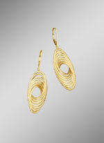 Glanzende oorbellen met structuur 