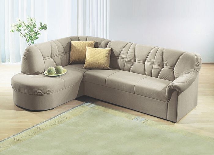 Gestoffeerd meubel met zachte bekleding van microvelours 