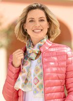 sjaal met fantasiemotief 