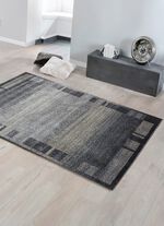 Aantrekkelijke bruggen, galerij en tapijten 