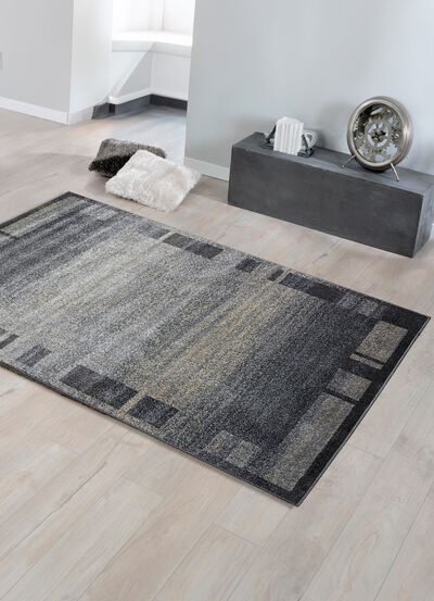 Aantrekkelijke bruggen, galerij en tapijten 