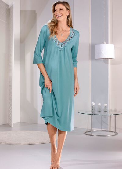 Nachthemd, tot op de kuit, met bloemenborduursel 