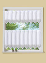 Kort gordijn met elegante macram&eacute;kant 