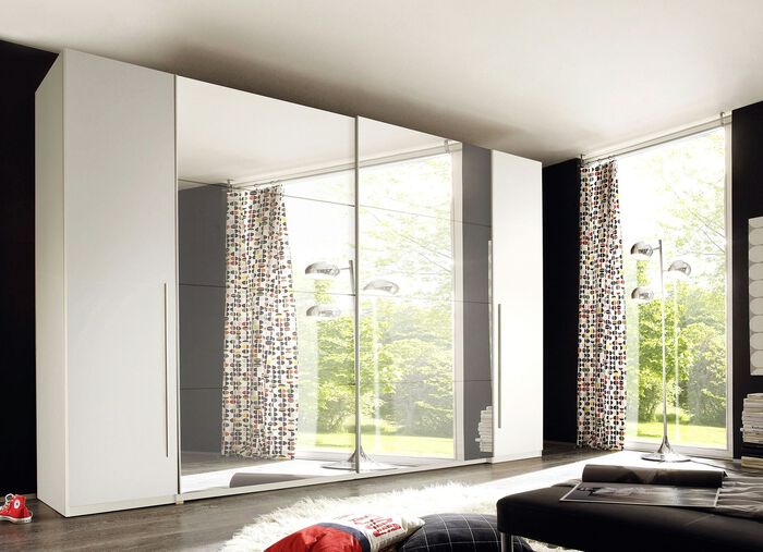 Moderne schuifdeurkast 