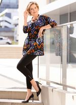 Prachtig lang shirt met bordversiering 