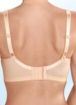 BH met tule borduursel aan de voorzijde 