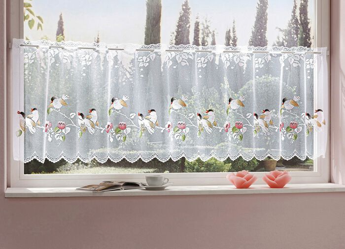 Romantische raam en deurdecoratie met roedegaten WIT-MULTICOLOR