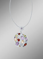Hanger met erwtenketting 