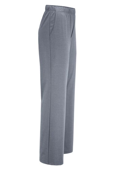 Broek met  modieuze wijde pijpen  