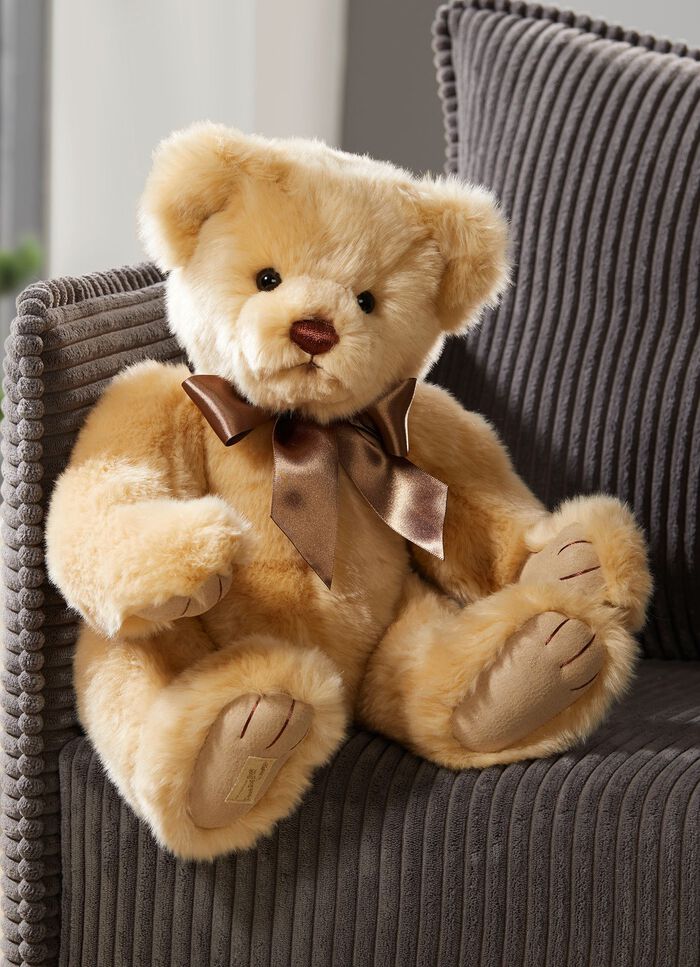 Teddybeer Loredana van Clemens Spieltiere met limited edition-pas 