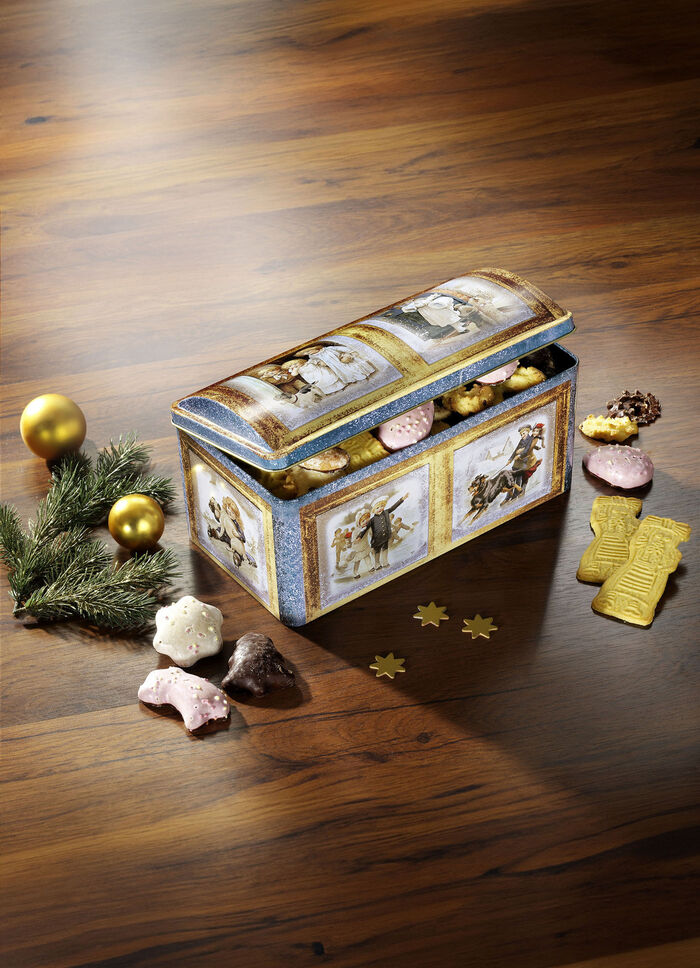 Metalen banketbakkerskist met kerstkoekjes 