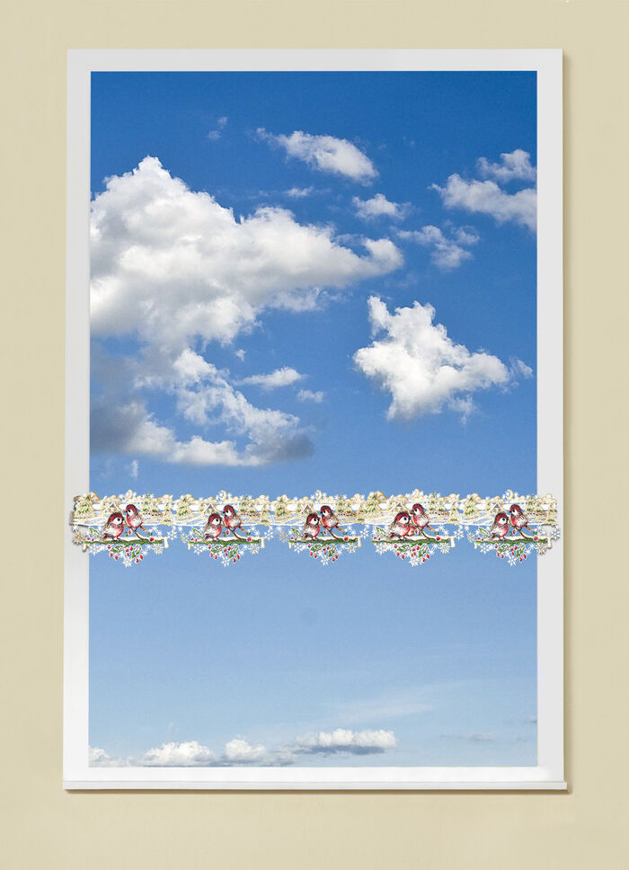 Paaldecoratie gemaakt van echt Plauenkant 