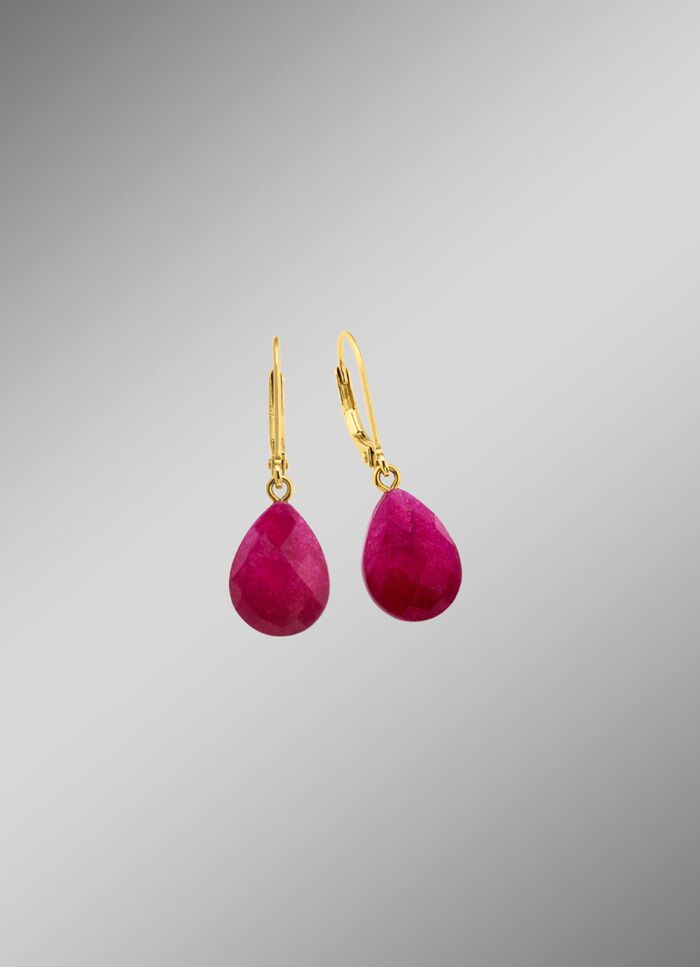 Oorbellen met robijn 