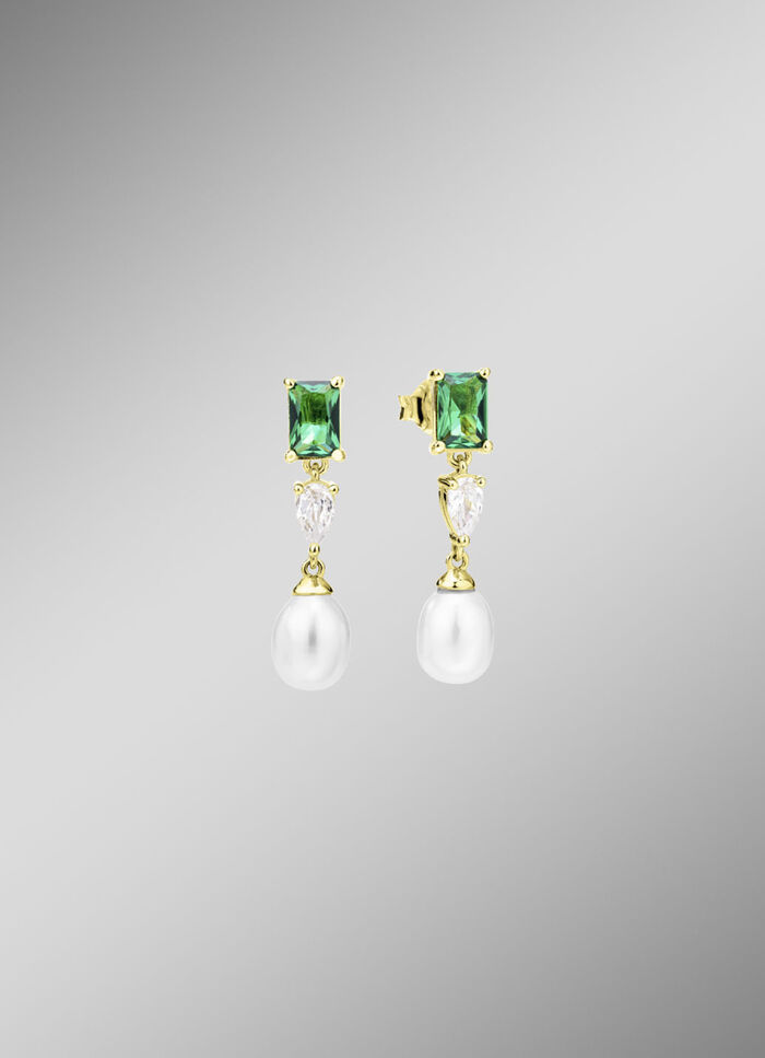 Elegantie in beweging – oorbellen met parels en kristalglans 