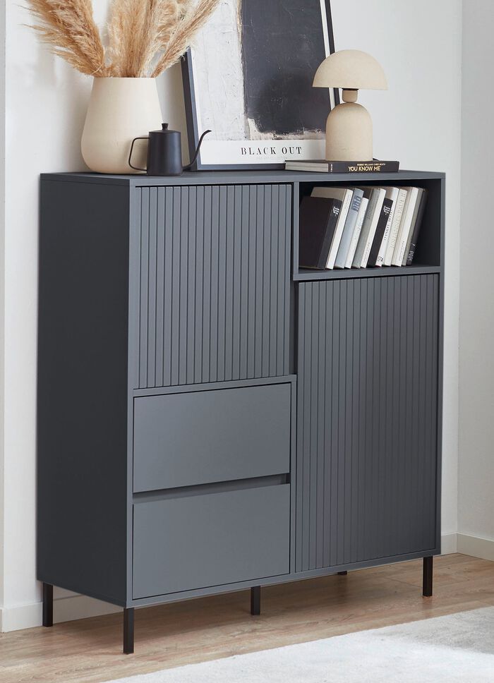 Highboard met uitgebreide gegroefde voorkant 