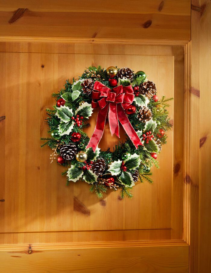 Wandkrans gemaakt van hoogwaardig kunst- en textielmateriaal 