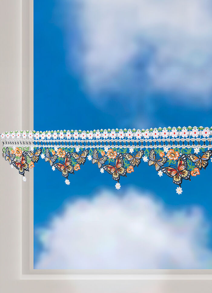 Staafdecoratie vlinder gemaakt van Plauen kant