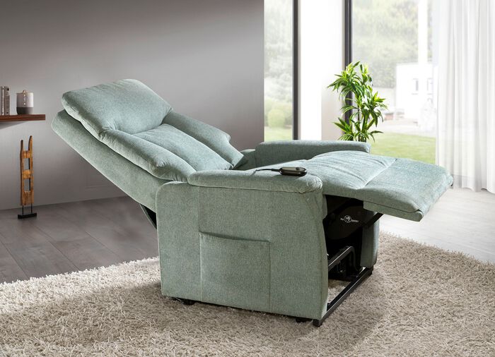 Tv-fauteuil met motor en opstahulp 