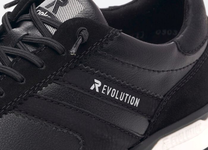 Sneakers met veters en uitneembaar voetbed van textiel 