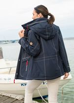 Functionele jas met afneembare capuchon 