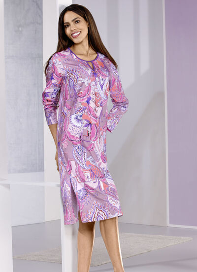 Nachthemd van Laurina met paisley inkjetprint en zijsplit 