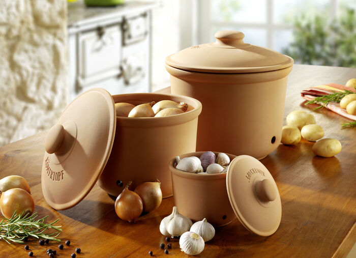 Römertopf voorraadpotten voor knoflook, uien en aardappelen 