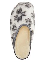 Slippers gemaakt van bedrukt pluche materiaal 