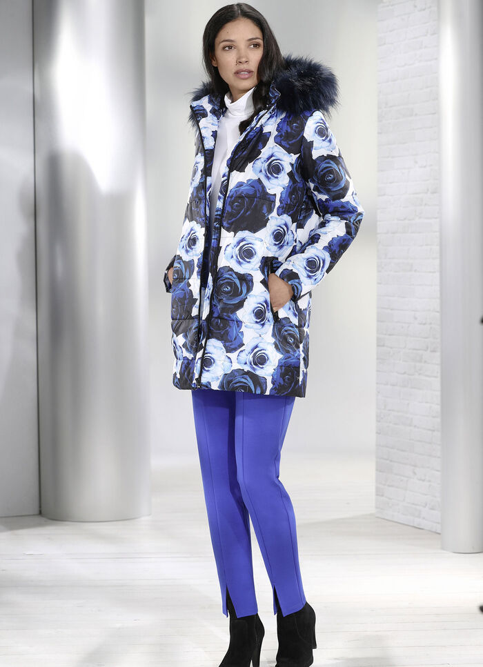 Jas met decoratief rozendessin 