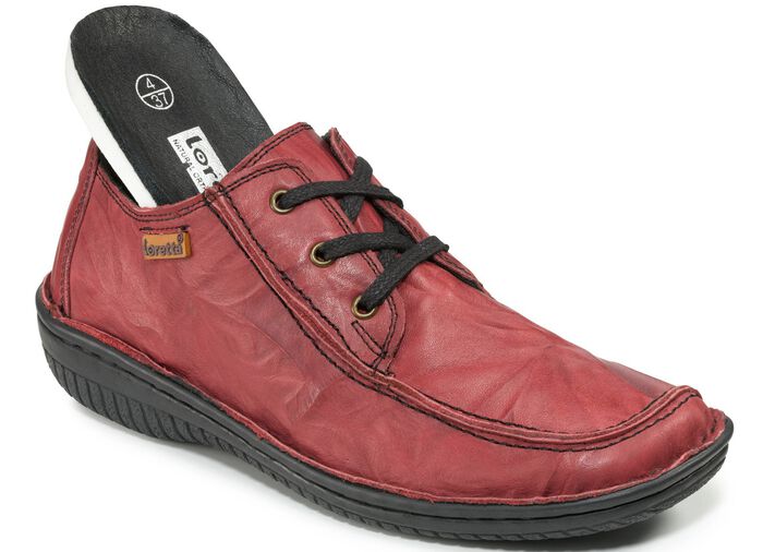 Veterschoen van nappaleer met een gekreukelde structuur BORDEAUXROOD