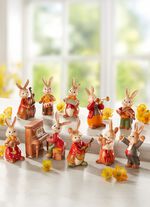 Konijnenmuzikanten gemaakt van fijn steengoed 