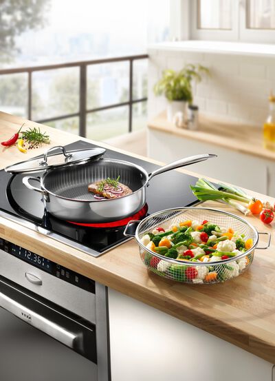 Livington Titan Pannen en kookpotten 