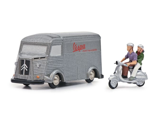 Citroen HY &ldquo;Vespa&rdquo; en Vespa scooter + figuur 