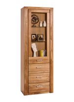 Meubelserie met massief houten fronten 