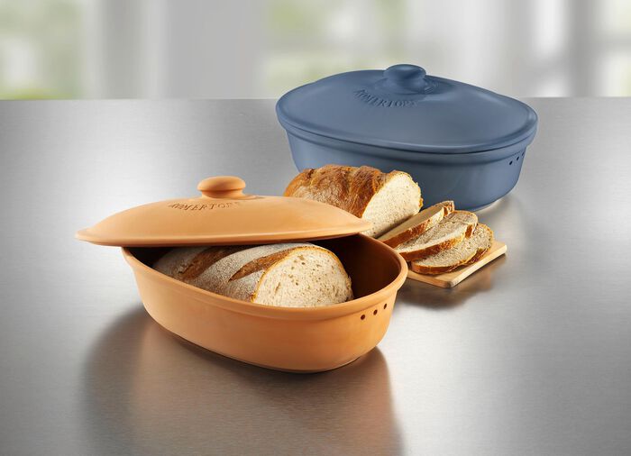 R&ouml;mertopf broodpot gemaakt van natuurlijke klei 