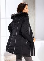 Jas met contrasterende biezen 