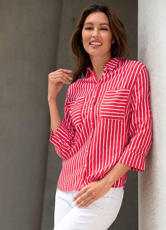 Blouse gemaakt van linnen structuurstof 