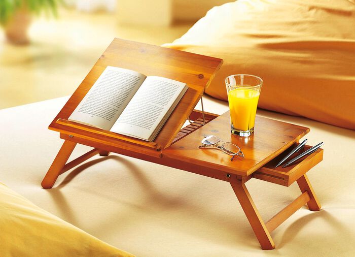 Dienblad van cederhout voor aan het bed 