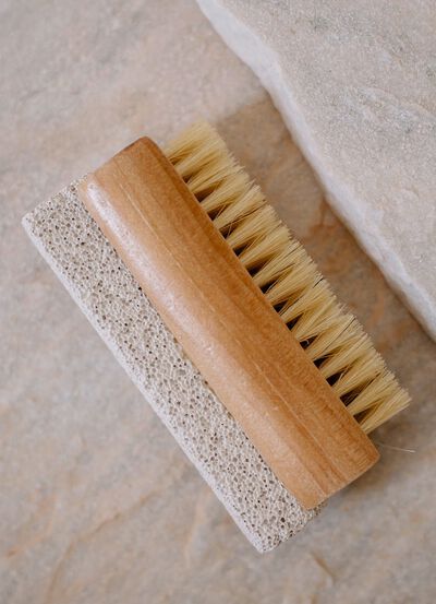 Nagelborstel van lotushout 