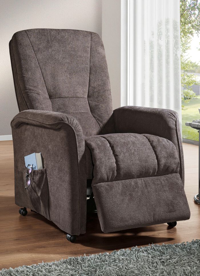 Comfortabele tv-fauteuil op een stevig houten onderstel 