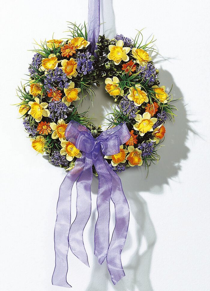 Wandkrans met stoffen band met lusjes 