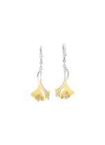 Ginkgo-blad oorbellen in twee kleuren met synthetische zirkonia 
