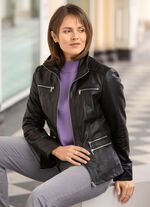 Kort leren jasje met decoratief stiksel 