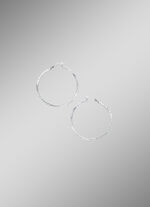 Oorringen met structuur 