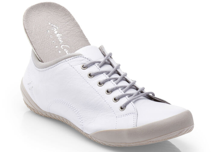 Andrea Conti, klassieke dames veterschoen, met uitneembaar leren voetbed WIT