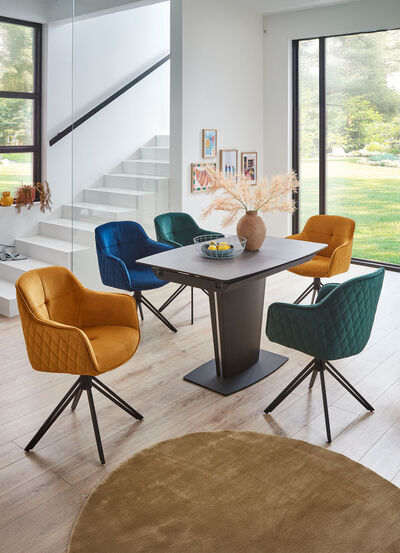 Moderne eettafel met uitschuifbaar blad 