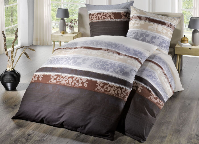 Beddengoedset met bladmotieven BRUIN